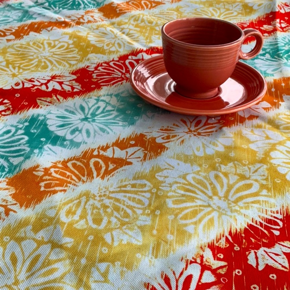 Fiesta tablecloth 70” round - Picture 9 of 10